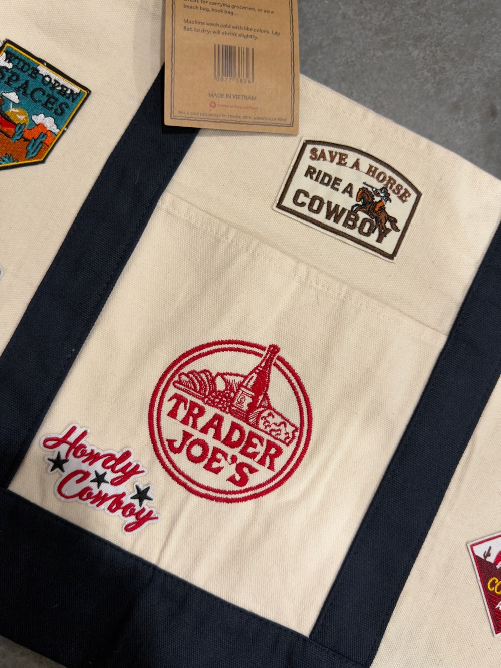 One of a Kind Trader Joe’s Canvas Tote NWT Handmade Western Patch Bag - Picture 6 of 9